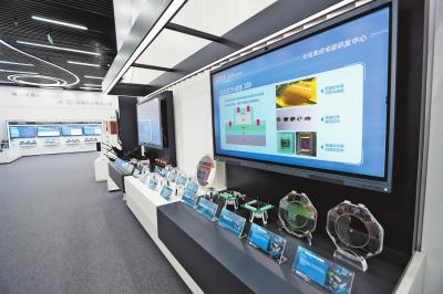 世界工厂如何升级创造基地 河南党政代表团赴粤鄂学习考察的科技启示